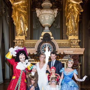 Exclusif - Elodie Gossuin-Lacherie, son mari Bertrand Lacherie et leur enfants Rose, Joséphine, Jules et Léonard - Avant-première de la nouvelle saison "Festival Pirates et Princesses" de Disneyland Paris au Palais Garnier à Paris, France, le 9 mars 2018. © Cyril Moreau/Bestimage