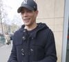 Dans une vidéo consacrée à sa boutique, il raconte : "Le week-end dernier, je te jure, je commence à avoir un peu faim. Puis j'étais tout seul, je regarde l'heure : 17 heures".

Steevy Boulay - Les invités de l'émission des "Grosses Têtes" à la sortie des studios RTL à Neuilly-sur-Seine, France, le 30 mars 2023. © Jonathan Rebboah/Panoramic/bestimage