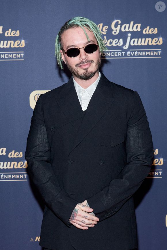 Exclusif - J Balvin au photocall du "Gala des pièces jaunes, le concert événement" à La Défense Arena à Nanterre le 23 janvier 2025. Le gala des Pièces Jaunes 2025 sera diffusé le 28 janvier, sur France 2 et sur la plateforme France.Tv.

© Jacovides / Moreau / Bestimage