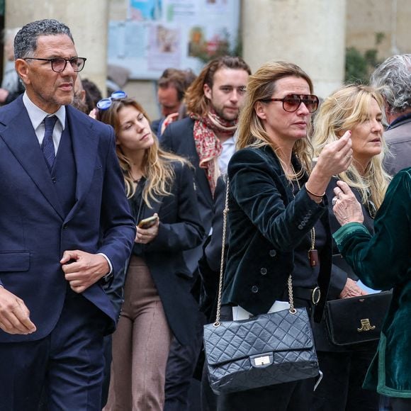 Roschdy Zem et sa compagne Sarah Poniatowski - Sorties des obsèques du prince Jean-Stanislas Poniatowski en l'Eglise polonaise à Paris, France, le 29 avril 2024. © Jacovides-Moreau/Bestimage