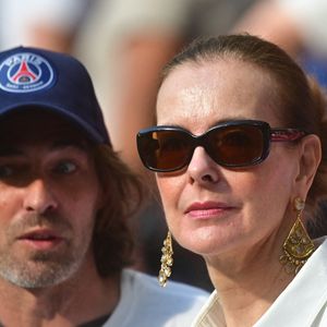 Carole Bouquet et son fils Louis lors de la finale de la Ligue Des Champions 2026 "Paris Saint-Germain (PSG) - Arsenal FC" au stade Ferenc-Puskas à Budapest le 30 mai 2026.

© Christian Liewig/Bestimage