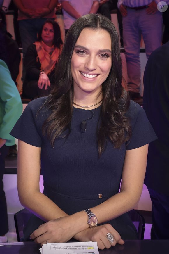 Shana Loustau, Géraldine Maillet, sur le plateau de TBT9 présenté par C.Hanouna, et diffusé en direct sur W9, Paris, France, le 22 octobre 2025. © Jack Tribeca / Bestimage