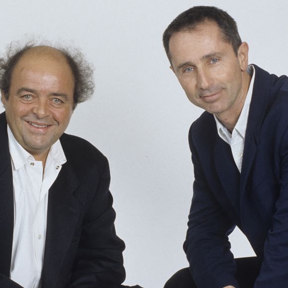 Archives -  En France, à Paris, lors de la 4ème cérémonie des lumières 1998 au Théâtre Marigny, e Jacques Villeret et Thierry Lhermitte ensemble.
© Michel Marizy via Bestimage