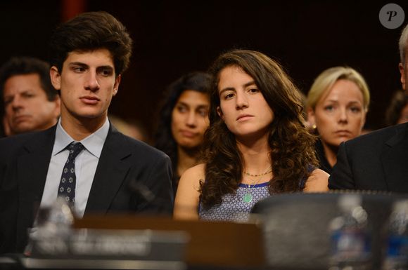 19 septembre 2013- Capitol Hill- Washington DC..Caroline Kennedy se présente devant la commission des affaires étrangères du Sénat américain pour un interrogatoire afin de déterminer si elle sera la prochaine ambassadrice des Etats-Unis au Japon.les enfants de Caroline, John Bouvier Kennedy Schlossberg et sa sœur Tatiana Celina Kennedy Schlossberg écoutent. Photo by Christy Bowe/ZUMA Wire/ABACAPRESS.COM