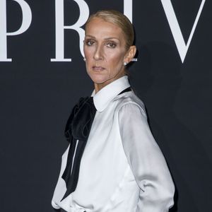 Malgré la complexité, les fans sont déterminés à ne pas manquer le retour de la diva québécoise après six années d’absence.

Celine Dion au photocall du défilé de mode Haute-Couture printemps-été 2019 "Giorgio Armani Prive Haute Couture" à Paris. Le 22 janvier 2019
© Olivier Borde / Bestimage