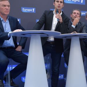 Après dix années passées à Europe 1, ce journaliste phare de la station, s’apprête à tourner une page importante de sa carrière.
Christophe Hondelatte, Thomas Joubert, Frédéric Taddeï, Franck Ferrand, Nikos Aliagas et Sonia Mabrouk.
Photo par Giancarlo Gorassini / Bestimage