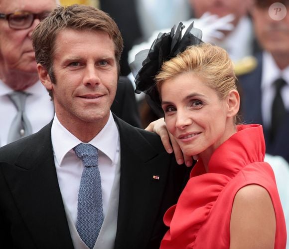 Emmanuel Philibert de Savoie et sa femme Clotilde Courau au mariage religieux du prince Albert II de Monaco et de la princesse Charlene.