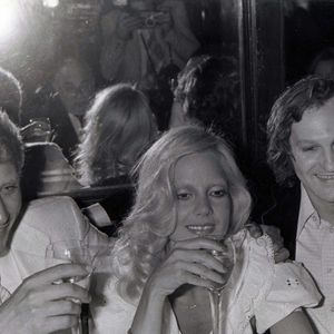 Archives - Johnny Hallyday et Sylvie Vartan boivent un verre avec Jean-Jacques Debout après son concert à l'Olympia. Le 14 mai 1970
© Keystone Press Agency / Zuma Press / Bestimage