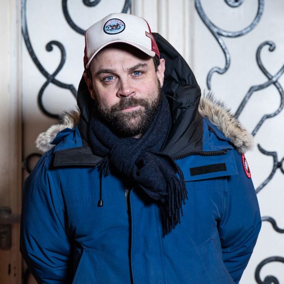 Toujours acteur, Arthur Jugnot continue ainsi de jongler entre la scène, la mise en scène et son rôle de chef d’entreprise.

Arthur Jugnot - Soirée de lancement de la pièce "En attendant Bojangles" au théâtre de l’Oeuvre à Paris le 15 janvier 2026. © Julien Sarkissian/Bestimage
