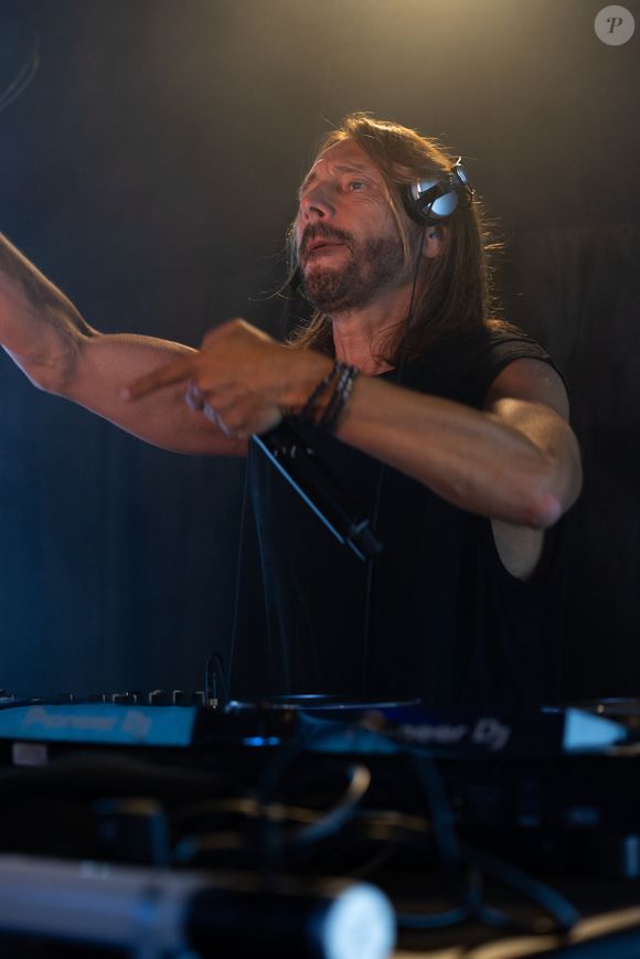 Exclusif - Bob Sinclar en concert lors de la 1ère édition du "Festival Europe 2" au Quai de la Photo à Paris le 18 juin 2025. © Thibault Duboucher/Bestimage