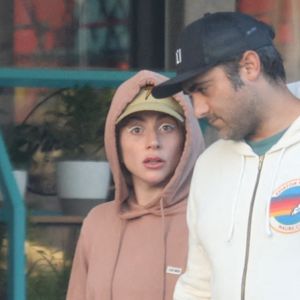 Exclusif - Lady Gaga et son compagnon Michael Polansky font du shopping à Malibu le 21 mai 2022.