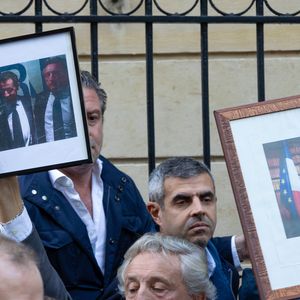 Atmosphère autour du domicile de Nicolas Sarkozy avant d'être incarcéré à la prison de La Santé à Paris, France, le 21 octobre 2025. 

© Shana Abitbol/Bestimage