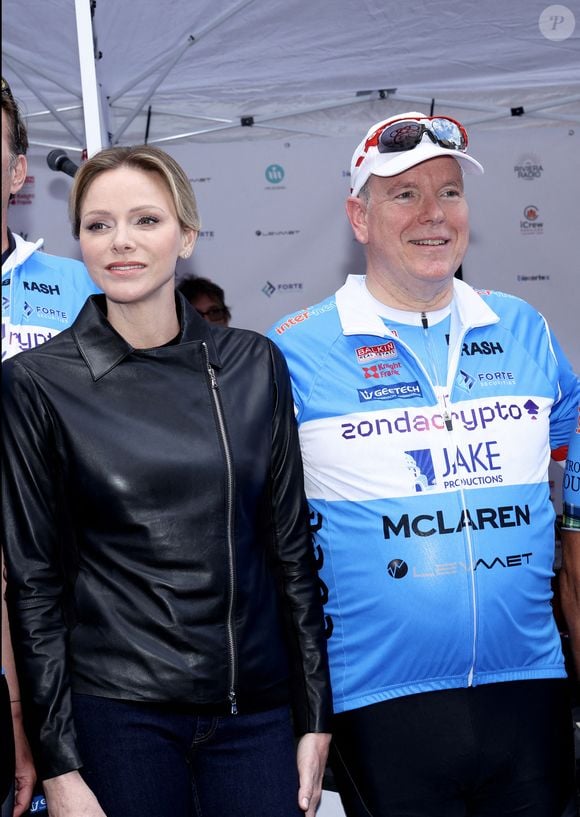 La femme d’Albert de Monaco s’est rendue à la Cathédrale de Monaco ce 15 mai

La princesse Charlène de Monaco et le prince Albert II de Monaco - Le prince Albert II de Monaco participe à une randonnée à vélo de Saint-Tropez à la Principauté de Monaco en 4 heures et 15 minutes, au profit de la Fondation de la Princesse Charlène de Monaco le 27 avril 2025. © Claudia Albuquerque/Bestimage
