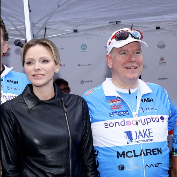 La femme d’Albert de Monaco s’est rendue à la Cathédrale de Monaco ce 15 mai

La princesse Charlène de Monaco et le prince Albert II de Monaco - Le prince Albert II de Monaco participe à une randonnée à vélo de Saint-Tropez à la Principauté de Monaco en 4 heures et 15 minutes, au profit de la Fondation de la Princesse Charlène de Monaco le 27 avril 2025. © Claudia Albuquerque/Bestimage