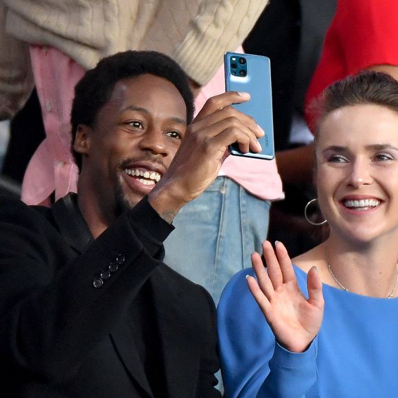 Gaël Monfils et sa femme Elina Svitolin - People en tribunes du match de football en ligue 1 Uber Eats : Le PSG (Paris Saint-Germain) remporte la victoire 2-1 contre Lyon au Parc des Princes à Paris le 19 septembre 2021. Lionel Urman/Panoramic/Bestimage
