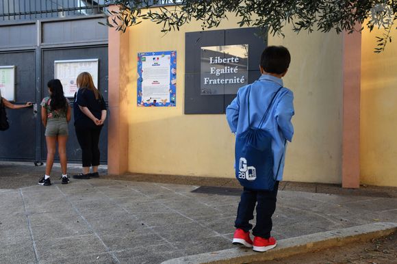 Illustration de la rentrée des classes à Nice à l'école Ronchèse le 2 septembre 2019. © Bruno Bebert / Bestimage