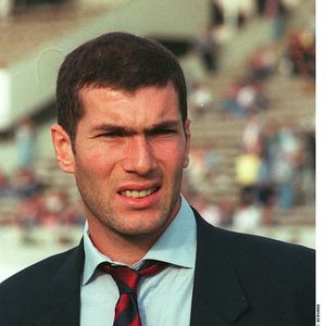 Pendant quatre ans, entre 1983 et 1987, celui que tout le monde appelait encore "Yazid" évolue au Sports Olympiques de Septèmes.

Archive - Zinedine Zidane 1996 PATRICK BERNARD / BESTIMAGE