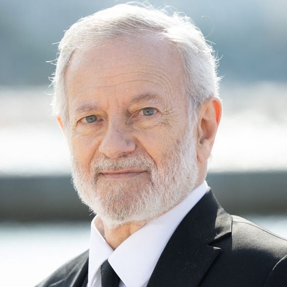 Francis Huster s'est confié sur son rôle de papa avec Toscane et Elisa

Francis Huster assiste au photocall de 'ZODIAQUE' lors du 9ème Festival International de Cannes à la Plage Du Majestic, à Cannes, France. 

Photo par : ShootPix/ABACAPRESS.COM