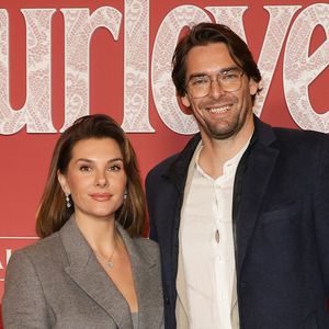 Quelques années plus tard, elle revient, avec son compagnon Camille Lacourt, sur ce moment qui a bouleversé leur quotidien. 

Camille Lacourt et sa compagne Alice Detollenaere - Avant-première du film "Hurlevent" au Grand Rex à Paris le 2 février 2026. © Coadic Guirec/Bestimage