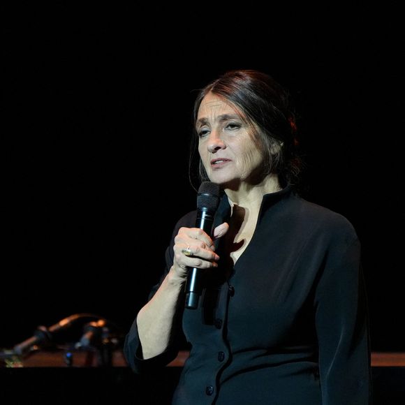 Exclusif - Catherine Ringer - 11ème édition de la "Nuit de la déprime" aux Folies Bergère à Paris le 6 octobre 2026. © Anne-Sophie Guebey / Bestimage