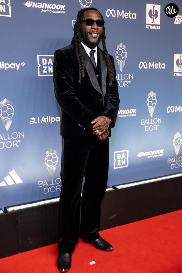 Burna Boy assiste à la 70e cérémonie du Ballon d’Or, organisée au Palladium Theatre de Londres, en Angleterre, le 26 octobre 2026.

© Cyril Moreau / Bestimage