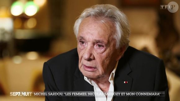 Après pris sa retraite musicale, Michel Sardou profite de sa famille.

Émission "Sept à Huit" sur TF1