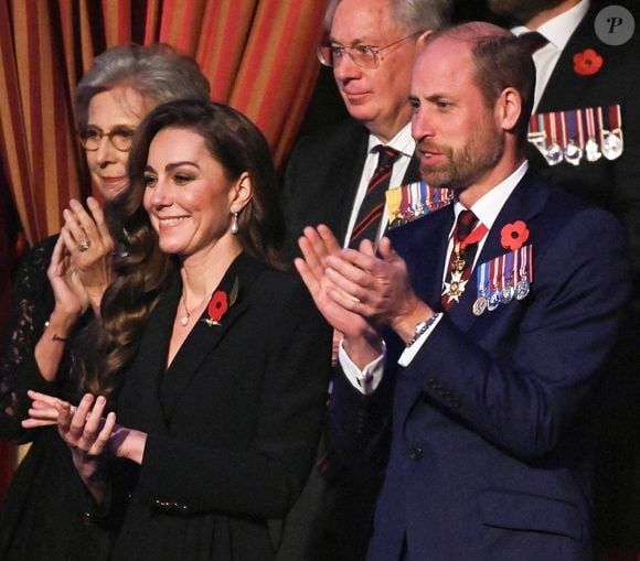 Le prince William, prince de Galles, Catherine Kate Middleton, princesse de Galles - La famille royale du Royaume Uni assiste au Festival du souvenir  (Festival of Remembrance) au Royal Albert Hall, Londres le 9 novembre 2024.

© Chris Ratcliffe / Pool / Julien Burton via Bestimage