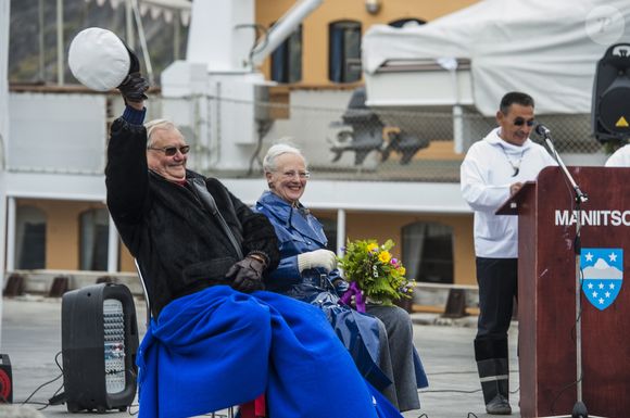 La reine Margrethe II de Danemark et le prince Henrik visitent le musée Manitsoq à Nuuk au Groenland. le 20 juillet 2015. 
Ritzau Scanpix / Bestimage