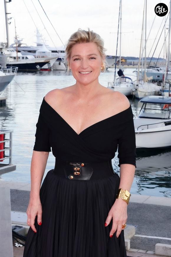 Anne-Elisabeth Lemoine sur le plateau de l'émission "C à vous" lors du 78ème Festival International du Film de Cannes le 15 mai 2025.

© Jack Tribeca / Bestimage