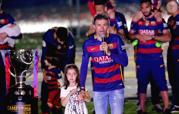 Luis Enrique et sa fille Xana - FC Barcelone s'est imposé 2-0 face au FC Séville et remporte la Coupe du Roi pour la deuxième année consécutive. Barcelone, le 23 mai 2016.