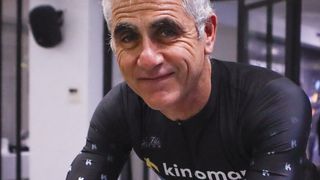 Faire du vélo avec Laurent Jalabert c'est possible ! L'ancien champion organise des sessions qui se vendent à prix d'or