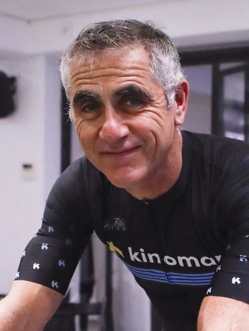 Faire du vélo avec Laurent Jalabert c'est possible ! L'ancien champion organise des sessions qui se vendent à prix d'or