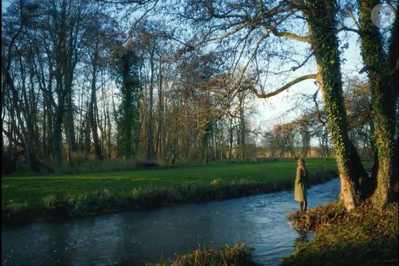 La vidéo illustre le lien entre l’humanité et la nature, avec des images de Kate Middleton se promenant dans le Berkshire et des messages sur le calme et la sérénité.

Le palais de Kensington a publié le dernier épisode de sa série de vidéos " Mère Nature ", diffusée tout au long de l'année : " Hiver " à l'occasion des 44 ans de Catherine (Kate) Middleton, princesse de Galles - 9 janvier 2026
Kensington Palace via Bestimage