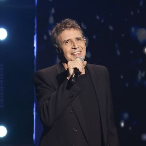 Elle y a forgé son caractère autour des valeurs du travail et de la terre.

Exclusif - Julien Clerc, lors de l'enregistrement de l'émission "La fête de la chanson française - 20 ans d'émotions" présentée par L.Thilleman et A.Manoukian, et diffusée le 17 avril sur France 3 à Paris, France, le 9 décembre 2025. © Jack Tribeca/Bestimage