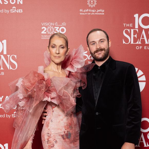 Celine Dion et son fils René-Charles Angélil au photocall du défilé anniversaire Elie Saab "1001 Seasons of Elie Saab" à l'espace "The Venue" à Riyad, Arabie saoudite le 13 novembre 2024. © Tiziano Da Silva / Bestimage