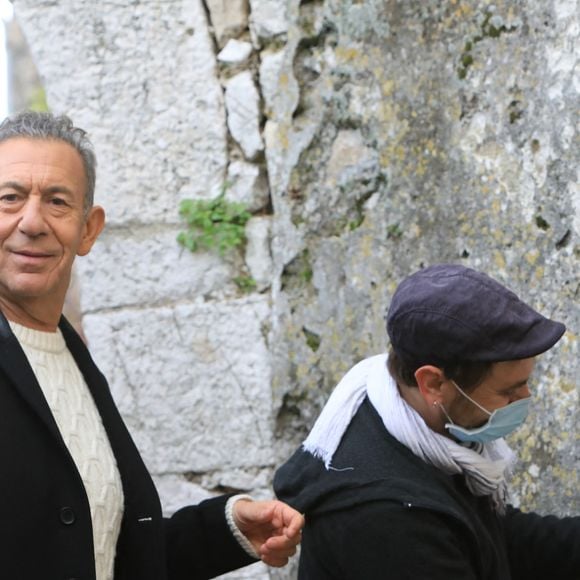 Exclusif - François Feldman sur le tournage de son clip vidéo "Le sel de la vie" à Eze le 15 novembre 2020.

© Franz Chavaroche/Nice Matin/Bestimage