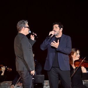 Marc Lavoine et Patrick Fiori durant Corsu Mezu Mezu, le concert emmené par Patrick Fiori qui a eu lieu au stade Orange Vélodrome à Marseille, le 22 mai 2026, diffusé le 28 août sur France 3.. © Bruno Bebert/Bestimage