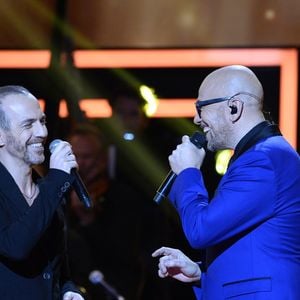 Exclusif - Calogero, Pascal Obispo - Emission, "Le Grand Show symphonique, Invité d'honneur : Pascal Obispo" le 9 mai 2016. A l’occasion du grand retour sur scène de Pascal Obispo accompagné, pour la première fois, d'un orchestre symphonique, France 2 lui consacre un Grand Show symphonique, le samedi 28 mai 2016 à 20h55. Pascal Obispo deviendra, le temps d’une soirée événement, co-présentateur aux côtés de Michel Drucker et invitera les artistes qu’il aime à reprendre ses plus grands succès accompagnés d’un orchestre symphonique dirigé par Jean-Claude Petit. © Coadic Guirec/Bestimage
Pascal Obispo vient de sortir son nouvel album « Billet de femme ». Il sera en tournée dans toute la France à partir du 20 mai 2016 et passera par Paris les 26 et 27 mai 2016 au Dôme de Paris et le 17 décembre 2016 à l’AccorHotels Arena (Bercy).