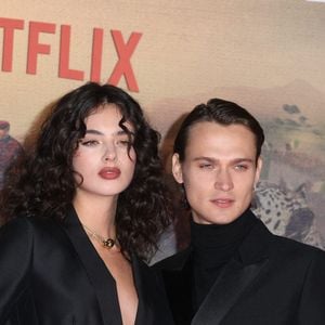 Deva Cassel et son compagnon Saul Nanni au photocall de la série "Le guépard" à Rome, le 4 mars 2025, © Emanuela Vertolli/LPS via ZUMA Press Wire)