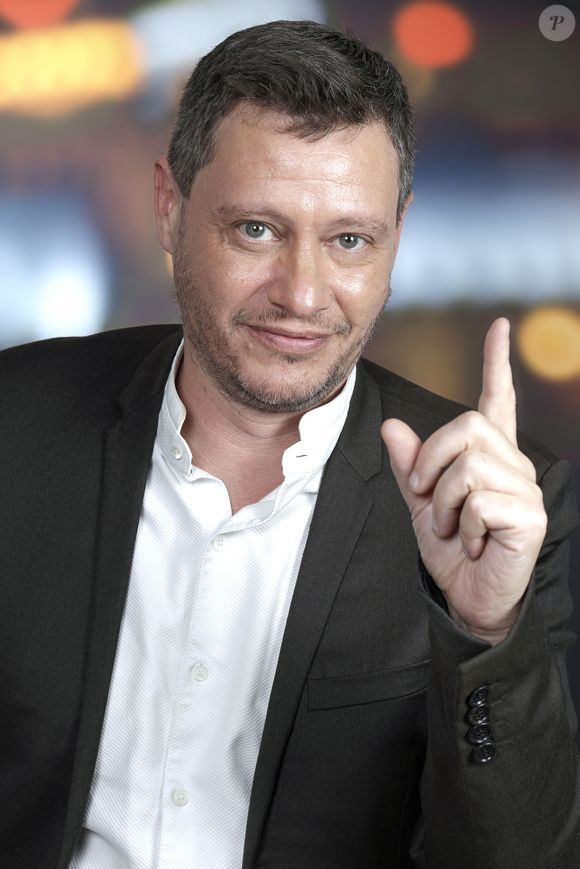 Exclusif - Portrait de Jonathan Dassin à Paris, le 21 octobre 2024. © Cédric Perrin/Bestimage