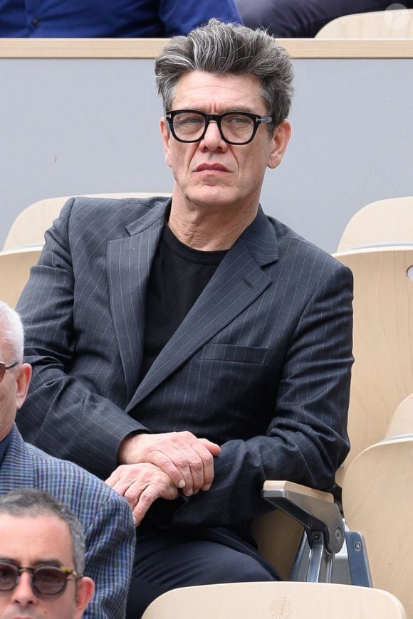 Marc Lavoine dans les tribunes lors des Internationaux de France de tennis à Roland Garros le 31 mai 2022 à Paris.