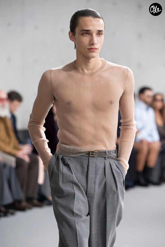 Défilé de mode homme Saint Laurent Printemps/Eté 2027 dans le cadre de la Fashion Week de Paris le 23 juin 2026.

© Bestimage
