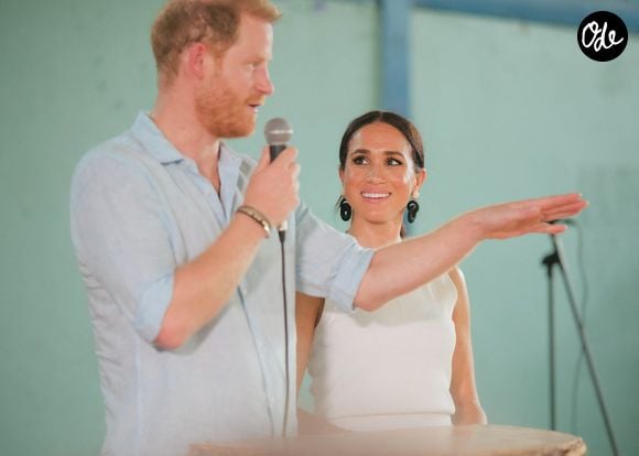 Le prince Harry, duc de Sussex, et Meghan Markle, duchesse de Sussex, lors d'une visite à San Basilio de Palenque, à Carthagène, au troisième jour de leur séjour de quatre jours en Colombie - Photo de pool fournie par le bureau du vice-président pour la DPPA / Mischa Schoemaker / ABACAPRESS.COM
