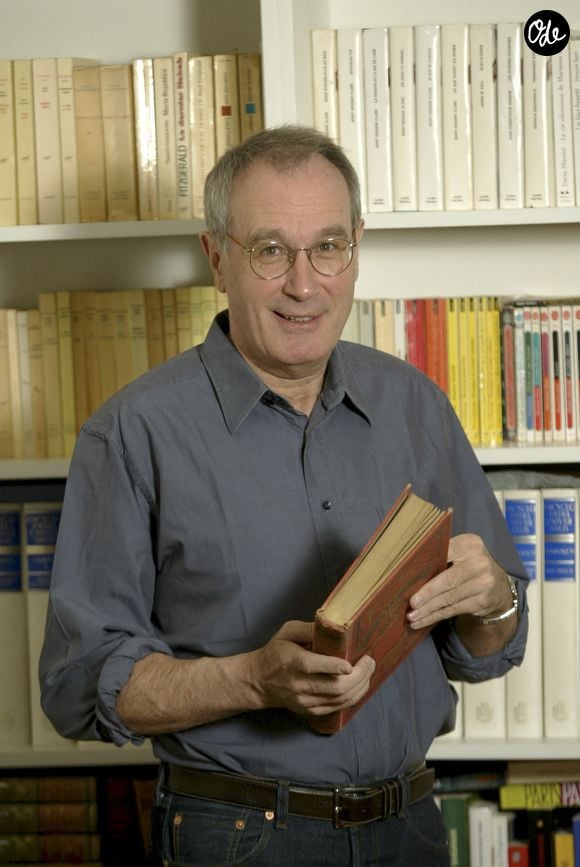 Archives - A Paris, chez lui, rendez-vous avec Bernard Le Coq à son domicile à Paris. Le 9 mai 2003
© Jean-Jacques Descamps via Bestimage