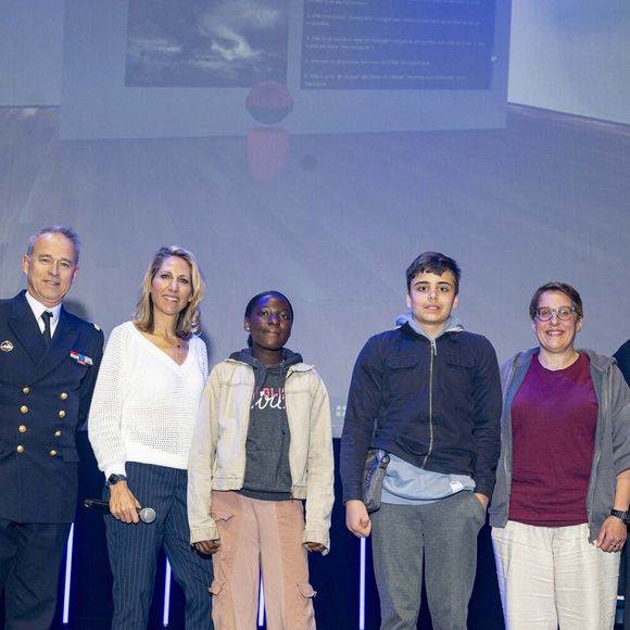 Depuis la création de sa fondation en 2008, elle sensibilise à la protection des Océans.

Maud Fontenoy et Claude Lelouch lors de la cérémonie de remise des prix de la Fondation Maud Fontenoy à l'Olympia à Paris le 27 mai 2025. © Pierre Perusseau/Bestimage