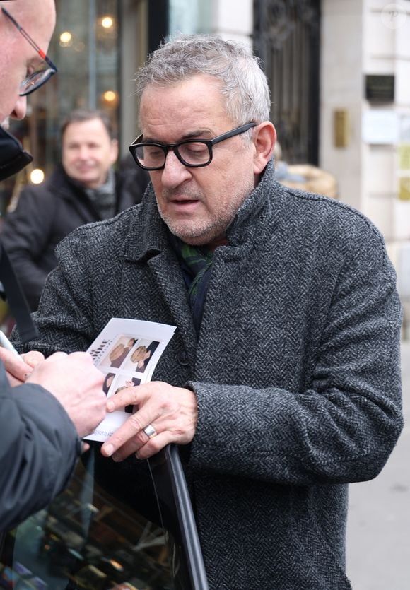 Exclusif - Christophe Dechavanne à la sortie des studios RTL à Neuilly-sur-Seine, France, le 30 janvier 2024.  © Bestimage