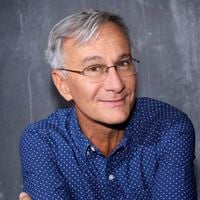 Cet animateur a été pris en charge par les médecins après s'être retrouvé face à des voleurs dans son immeuble