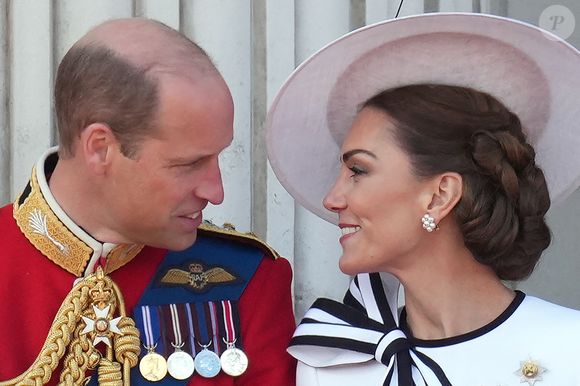 Le prince William, prince de Galles, Catherine Kate Middleton, princesse de Galles - Les membres de la famille royale britannique au balcon du Palais de Buckingham lors de la parade militaire "Trooping the Colour" à Londres le 15 juin 2024
© Julien Burton / Bestimage