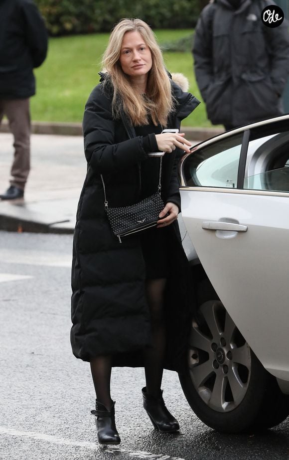 Consuelo Remmert - Obsèques de Andrée Sarkozy l'église Saint-Jean-Baptiste à Neuilly-Sur-Seine. Le 18 décembre 2017