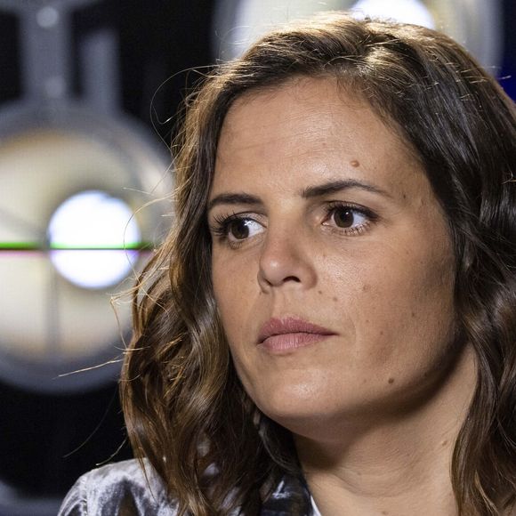 La nageuse de 39 ans s'apprête a concourir à une nouvelle compétition. 
Exclusif - Laure Manaudou - Backstage - Enregistrement de l'émission "La Chanson secrète 11" à Paris, diffusée le 24 juin sur TF1. Le 15 janvier 2022 © Cyril Moreau / Bestimage
